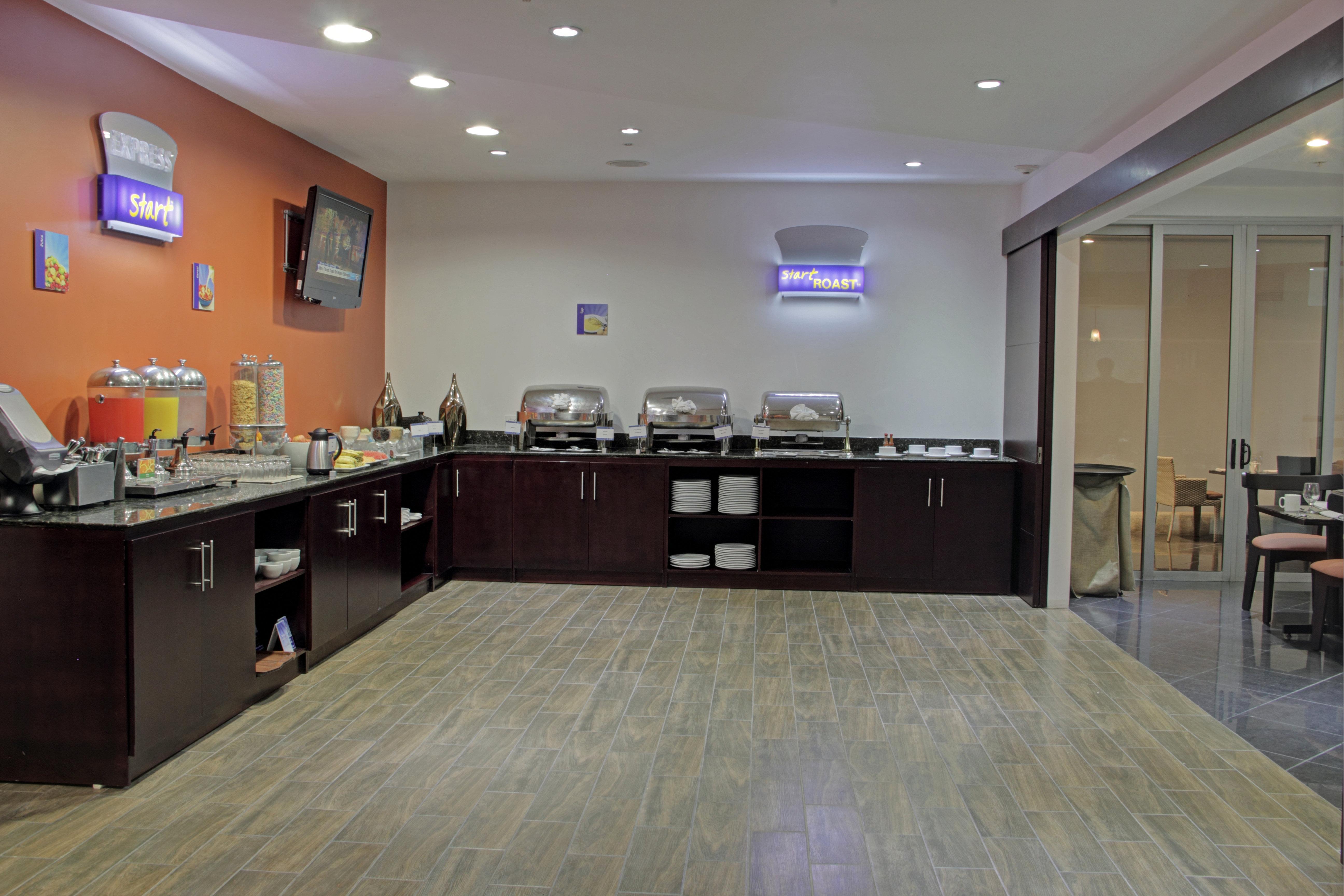 Holiday Inn Express San Jose Forum Costa Rica By Ihg Exterior photo