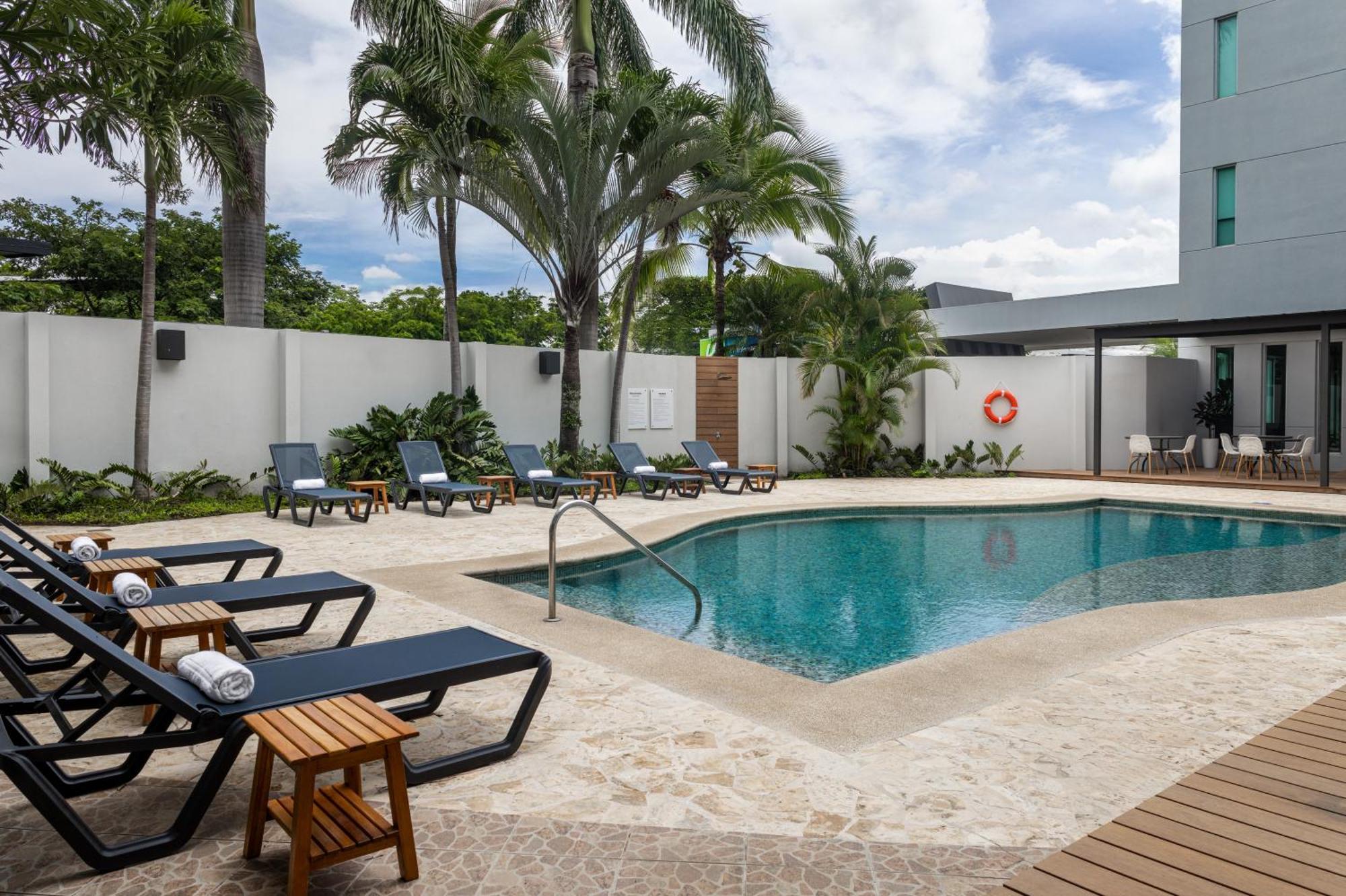 Holiday Inn Express San Jose Forum Costa Rica By Ihg Exterior photo