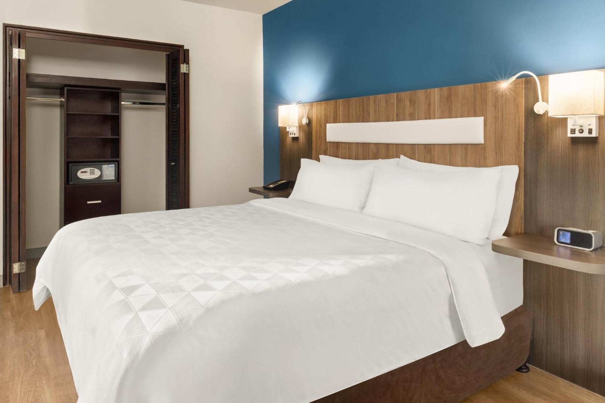Holiday Inn Express San Jose Forum Costa Rica By Ihg Exterior photo